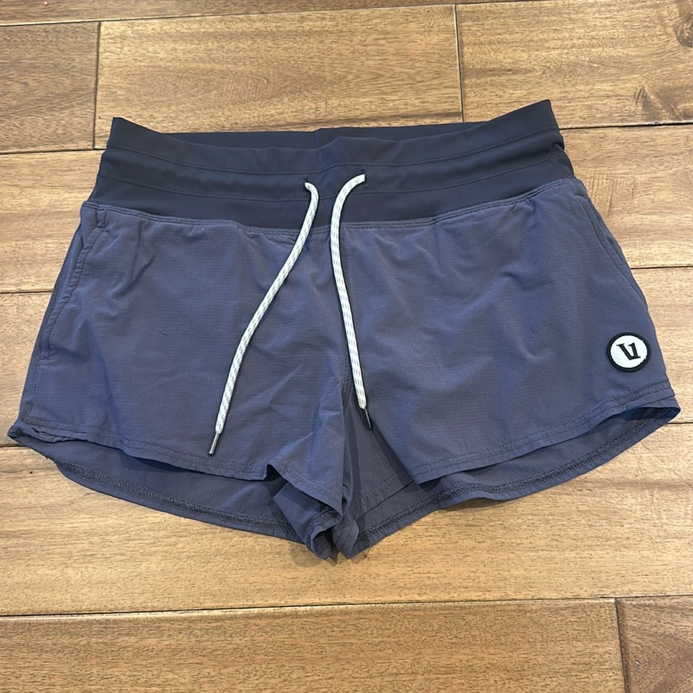 Vuori size small women’s shorts
